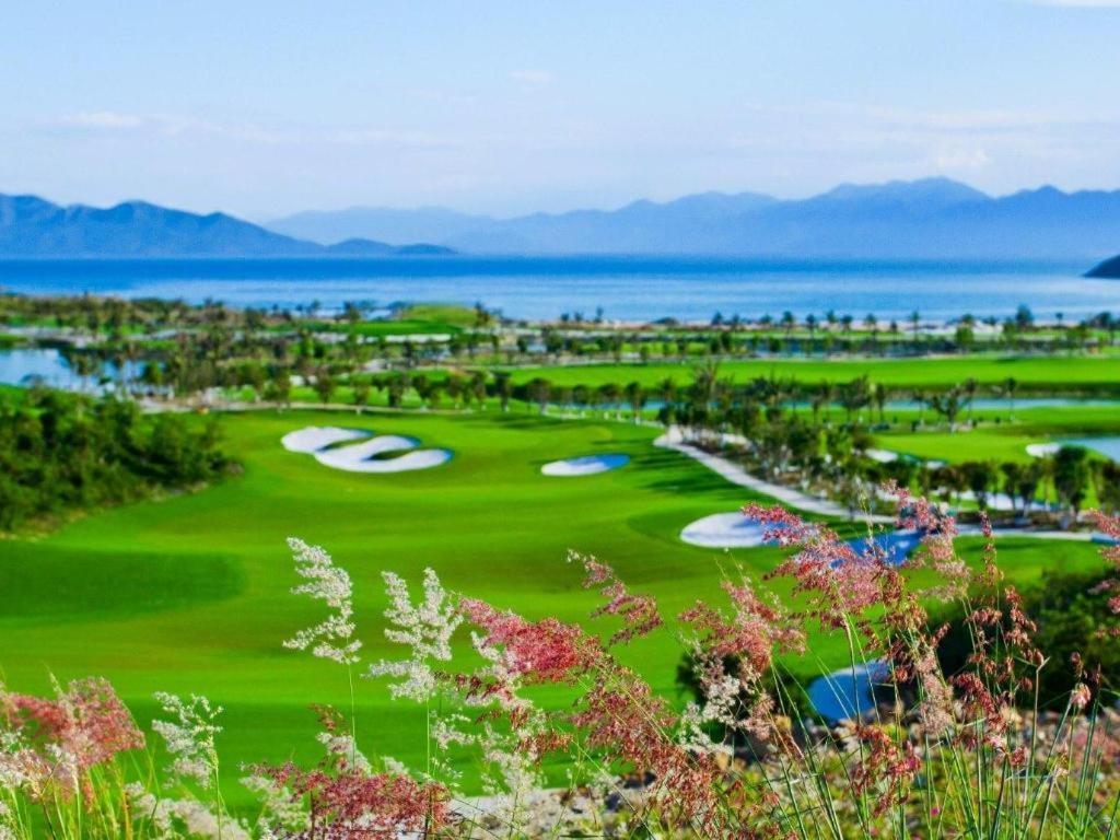 Vinpearl Discovery Rockside Nha Trang Esterno foto
