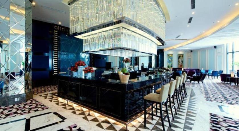 Vinpearl Discovery Rockside Nha Trang Esterno foto